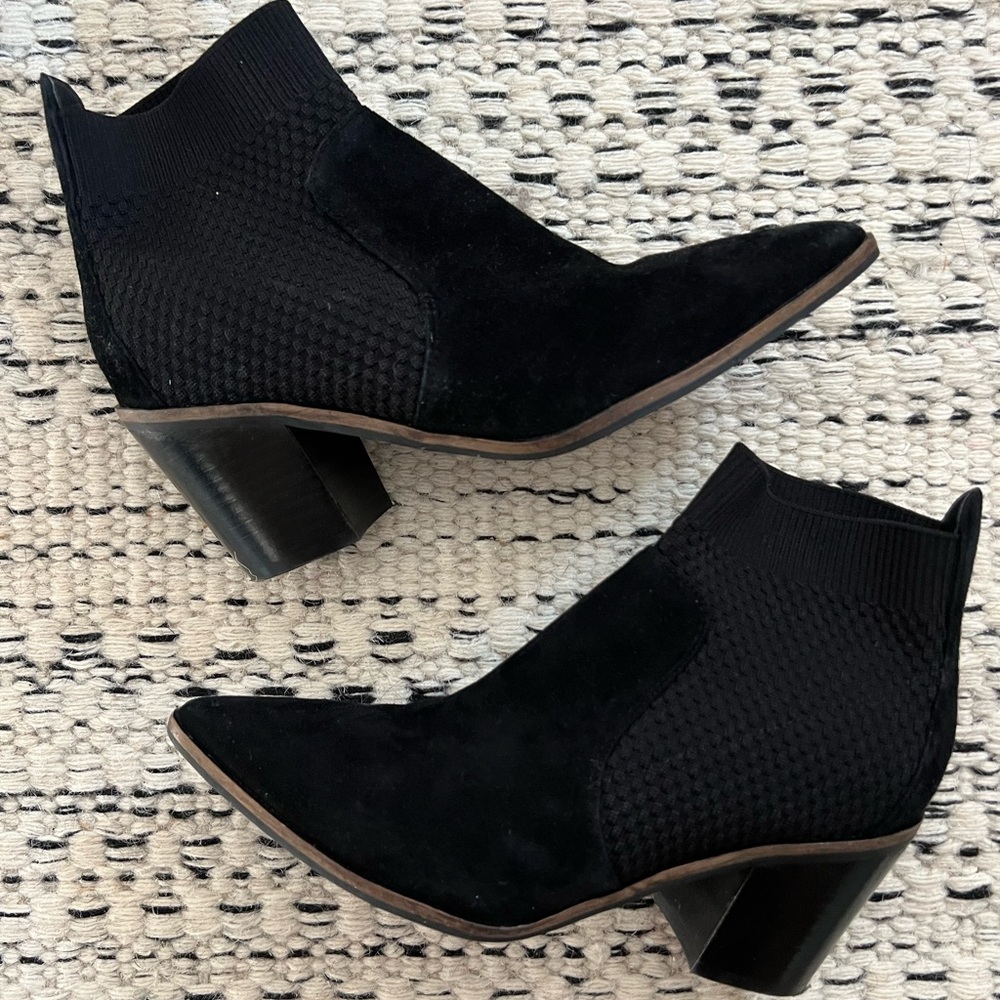 Cole Haan Maggie Suede Ankle Booties | Black | Size 7 - Picture 1 of 7